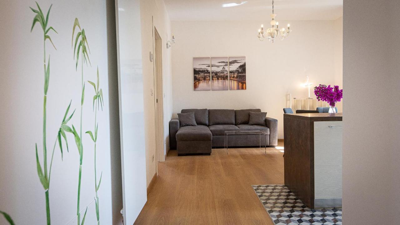 Karan'S Aparment Rental In Рим Екстериор снимка